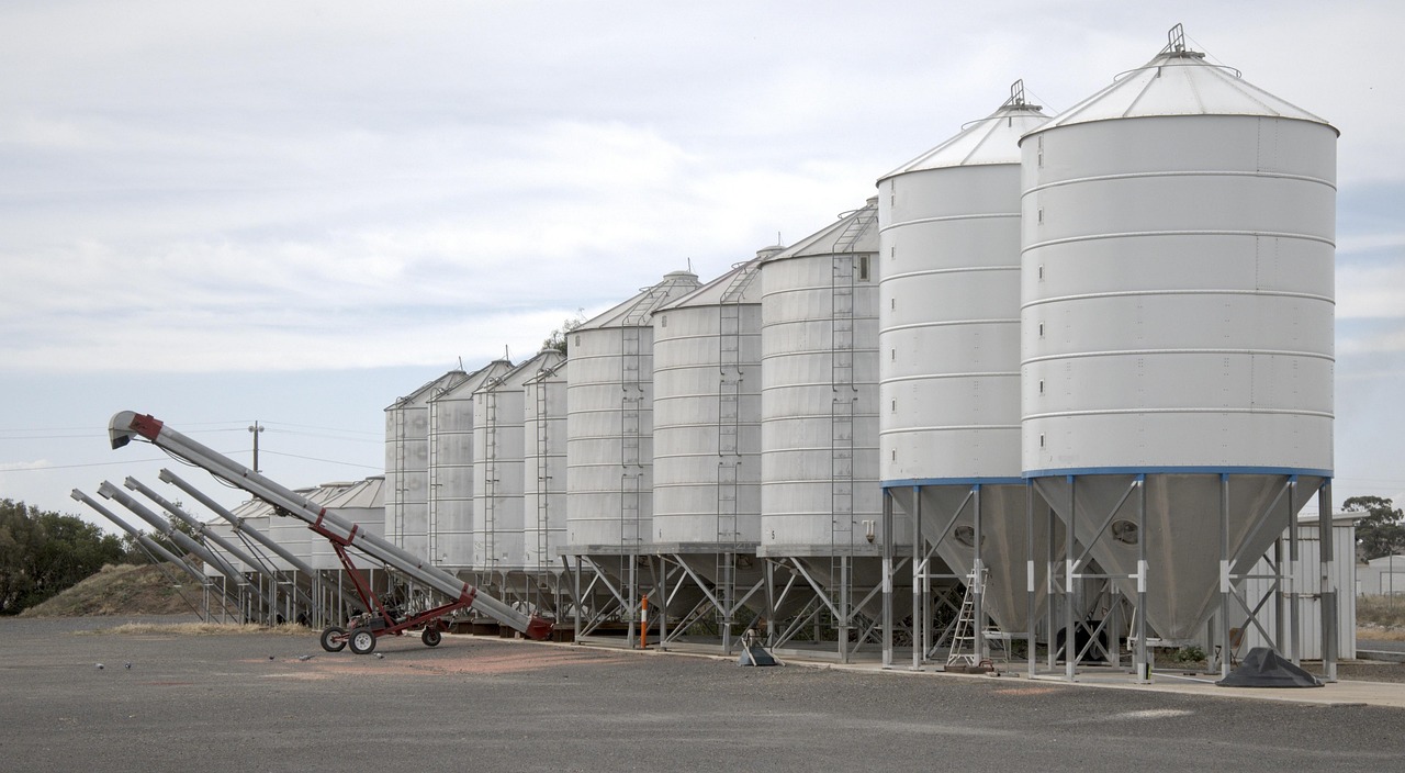 steel beams structure fabrication